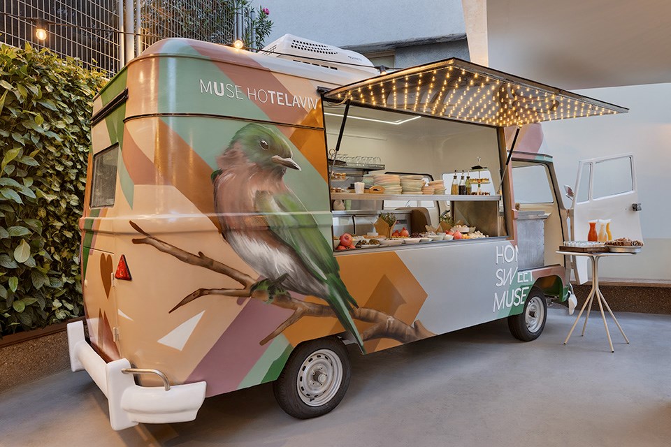  Muse Hotel Tel Aviv - food truck 